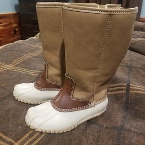 Girls rubber boots with sheep fur inside